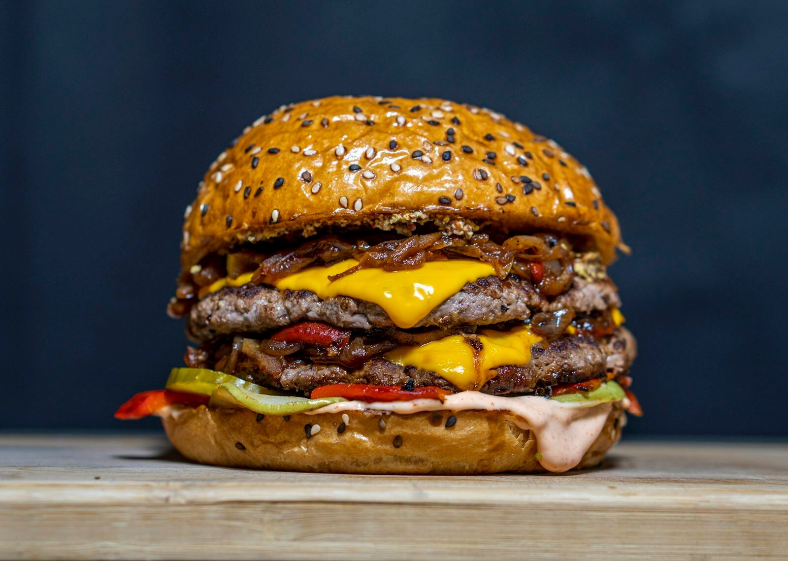 Tuplajuustoburgeri